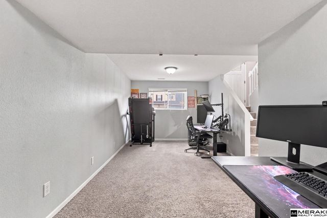 10868 Girard Street, Omaha, NE 68142