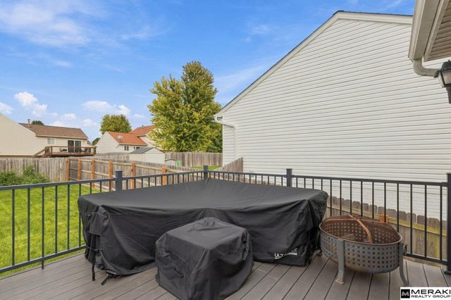 10868 Girard Street, Omaha, NE 68142