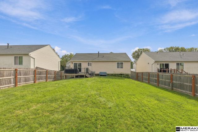 10868 Girard Street, Omaha, NE 68142