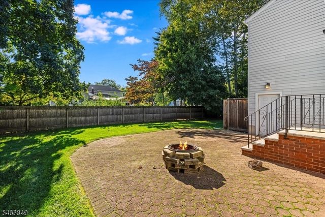 25 Richland Dr, Springfield Twp., NJ 07081