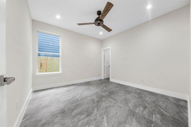 1277 Dewalt Street, Houston, TX 77088