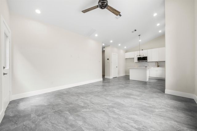 1277 Dewalt Street, Houston, TX 77088