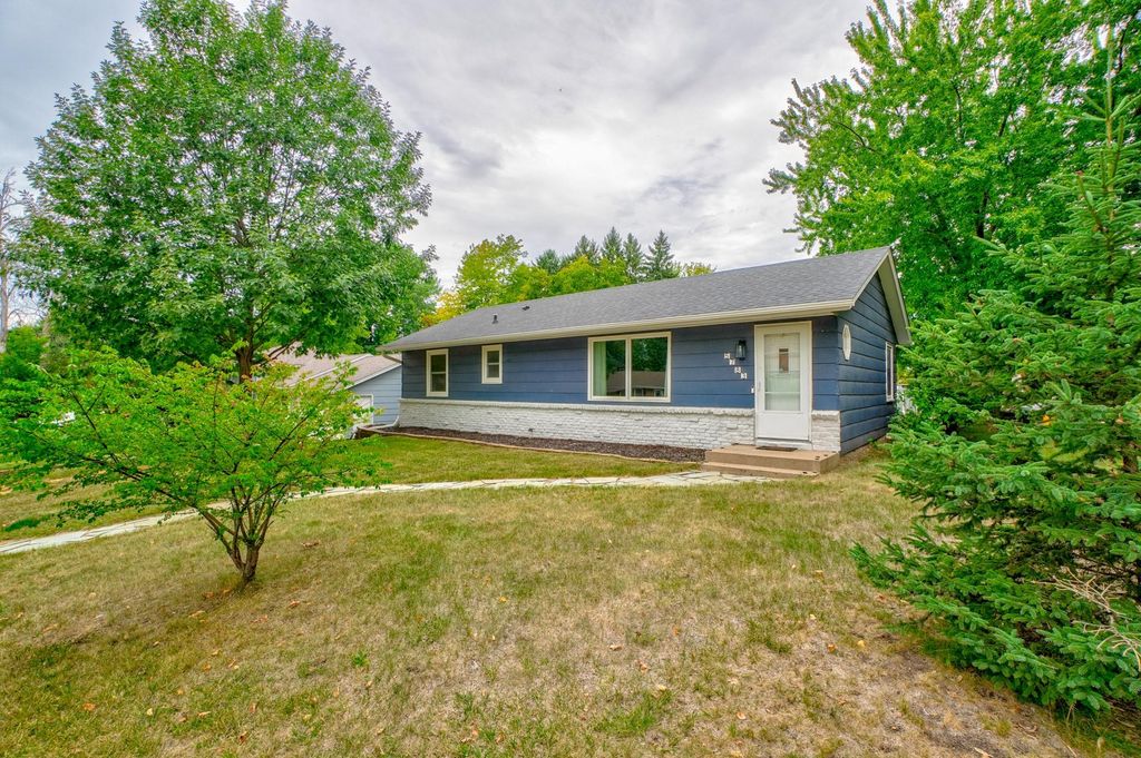 5783 Upper 183rd Street W, Farmington, MN 55024 — exterior