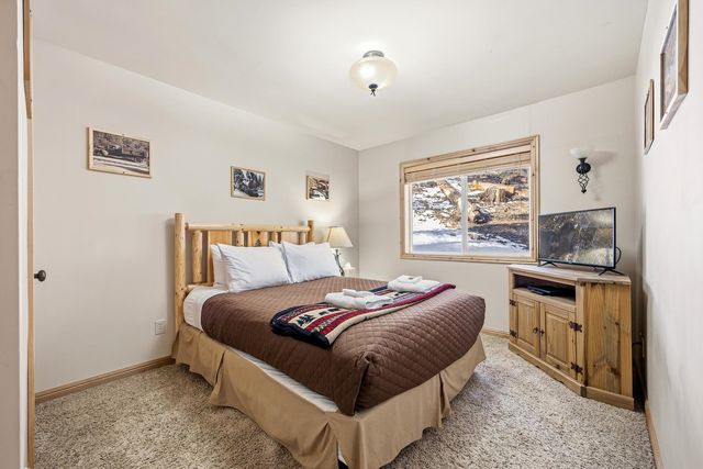 1193 Swiss Court, Soda Springs, CA 95728