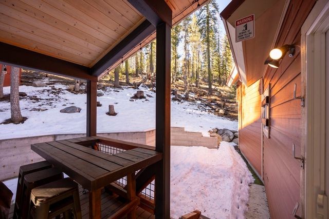 1193 Swiss Court, Soda Springs, CA 95728