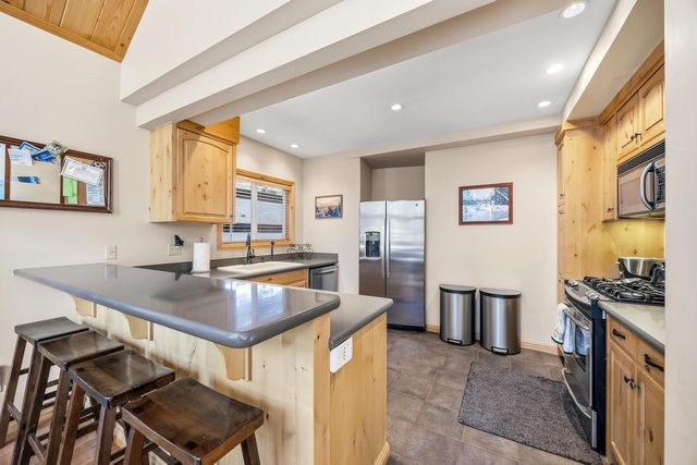 1193 Swiss Court, Soda Springs, CA 95728