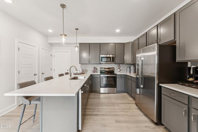 10548 Pleasant Branch Drive 101, Raleigh, NC 27614