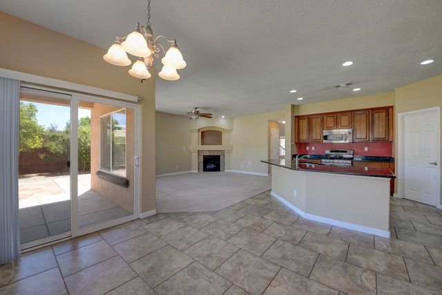 416 Loma Linda Loop NE, Rio Rancho, NM 87124