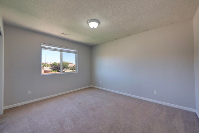 416 Loma Linda Loop NE, Rio Rancho, NM 87124