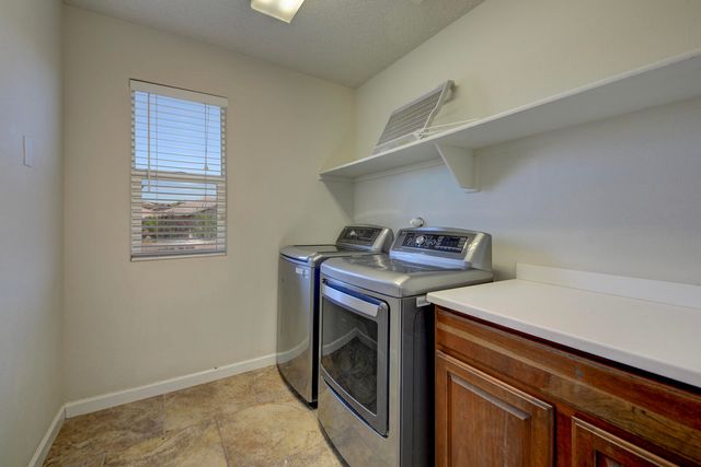 416 Loma Linda Loop NE, Rio Rancho, NM 87124