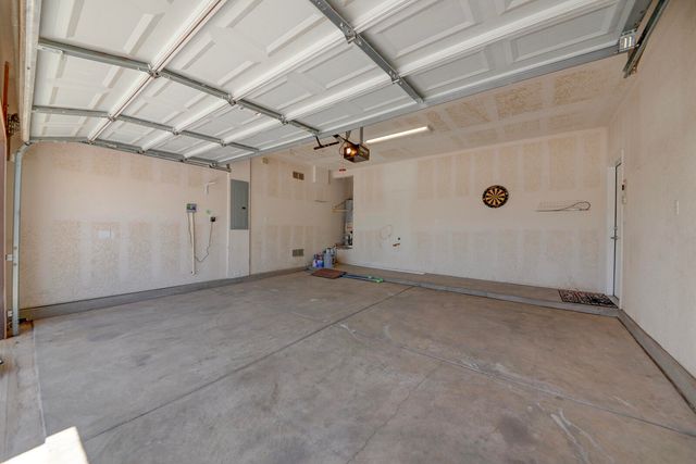416 Loma Linda Loop NE, Rio Rancho, NM 87124