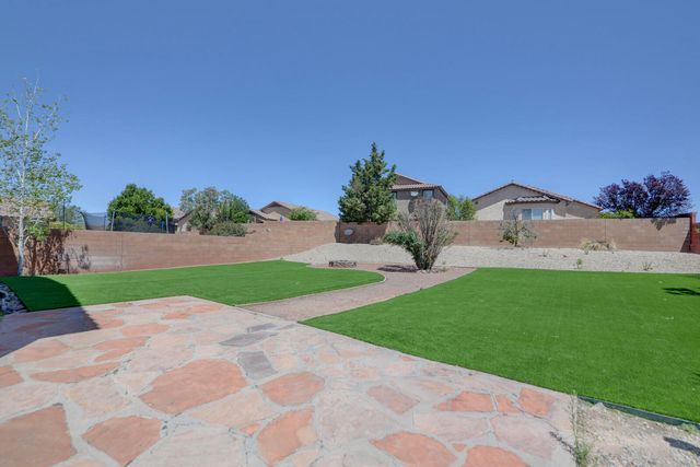 416 Loma Linda Loop NE, Rio Rancho, NM 87124