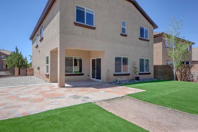416 Loma Linda Loop NE, Rio Rancho, NM 87124