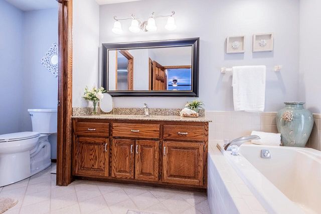 S79W19238 River Oaks COURT, Muskego, WI 53150