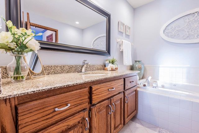 S79W19238 River Oaks COURT, Muskego, WI 53150