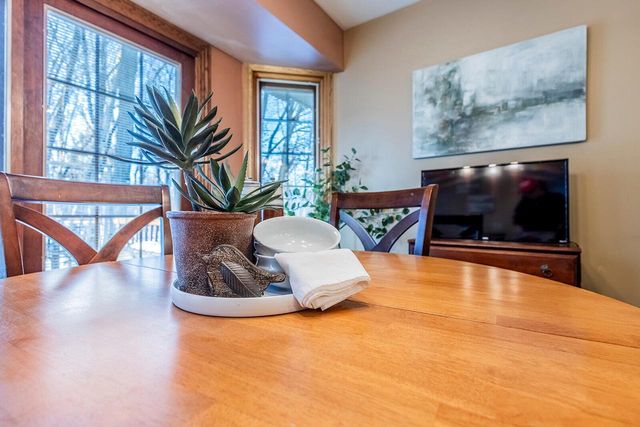 S79W19238 River Oaks COURT, Muskego, WI 53150