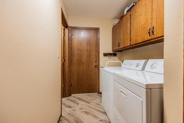 S79W19238 River Oaks COURT, Muskego, WI 53150