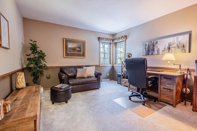 S79W19238 River Oaks COURT, Muskego, WI 53150