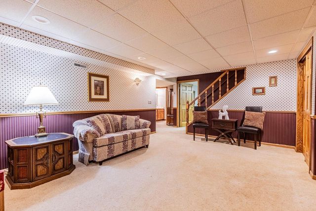 S79W19238 River Oaks COURT, Muskego, WI 53150