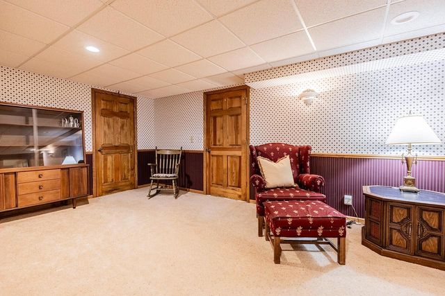 S79W19238 River Oaks COURT, Muskego, WI 53150