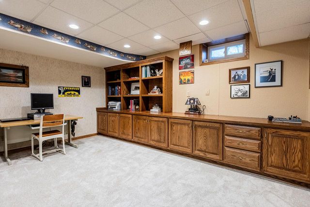 S79W19238 River Oaks COURT, Muskego, WI 53150