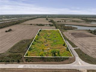 14707 Prospect Avenue, Kansas City, MO 64147