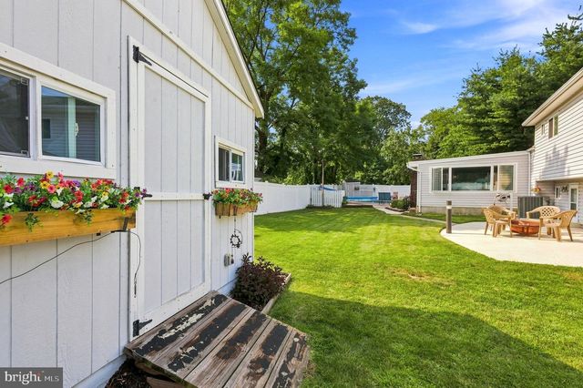69 LAKEVIEW, Hamilton, NJ 08620