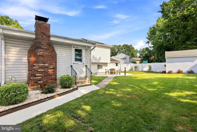 69 LAKEVIEW, Hamilton, NJ 08620
