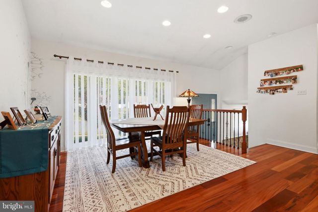 69 LAKEVIEW, Hamilton, NJ 08620