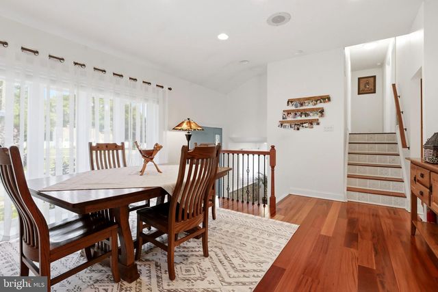69 LAKEVIEW, Hamilton, NJ 08620