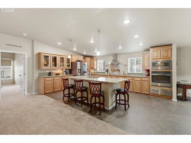 1282 E 3RD St 59, Lafayette, OR 97127