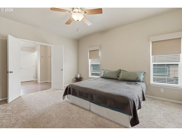 1282 E 3RD St 59, Lafayette, OR 97127