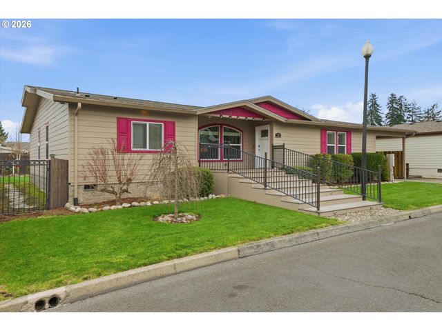 1282 E 3RD St 59, Lafayette, OR 97127