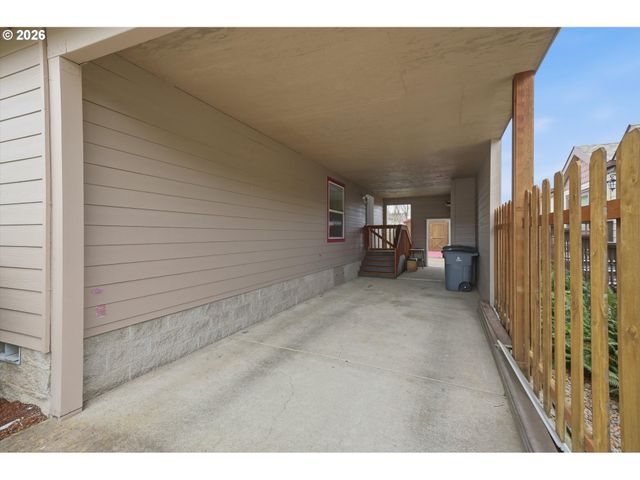 1282 E 3RD St 59, Lafayette, OR 97127