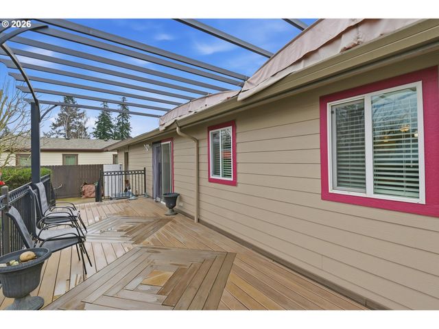 1282 E 3RD St 59, Lafayette, OR 97127