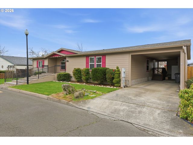 1282 E 3RD St 59, Lafayette, OR 97127