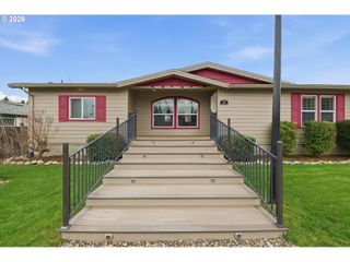 1282 E 3RD St 59, Lafayette, OR 97127