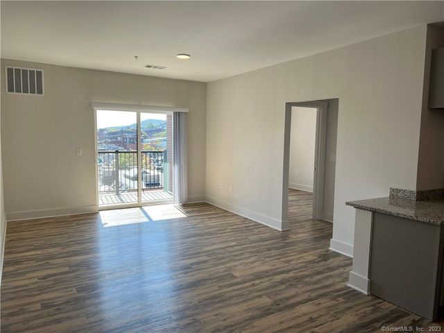 333 Main Street 606, Danbury, CT 06810