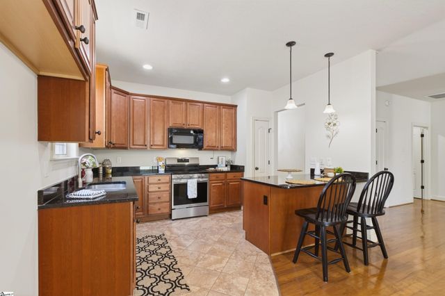 10 Dolerite Drive, Taylors, SC 29687