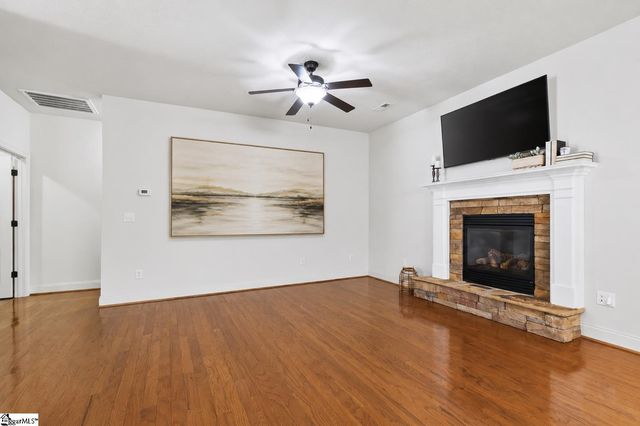10 Dolerite Drive, Taylors, SC 29687