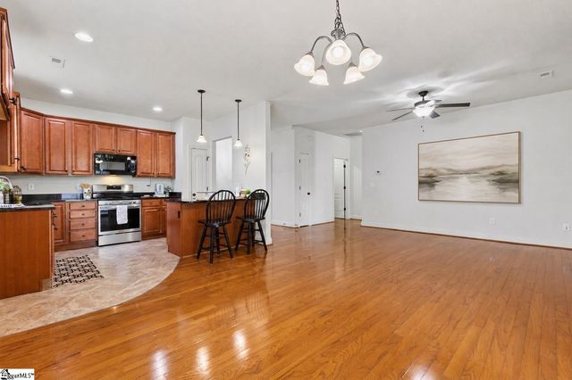 10 Dolerite Drive, Taylors, SC 29687