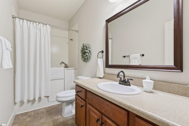 10 Dolerite Drive, Taylors, SC 29687