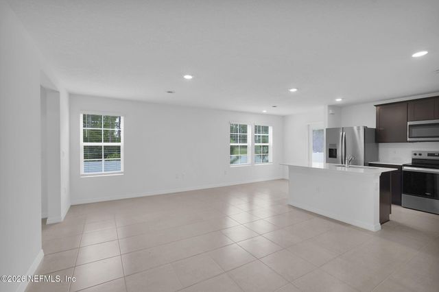 10104 WHISTLING PINE Court, Jacksonville, FL 32221