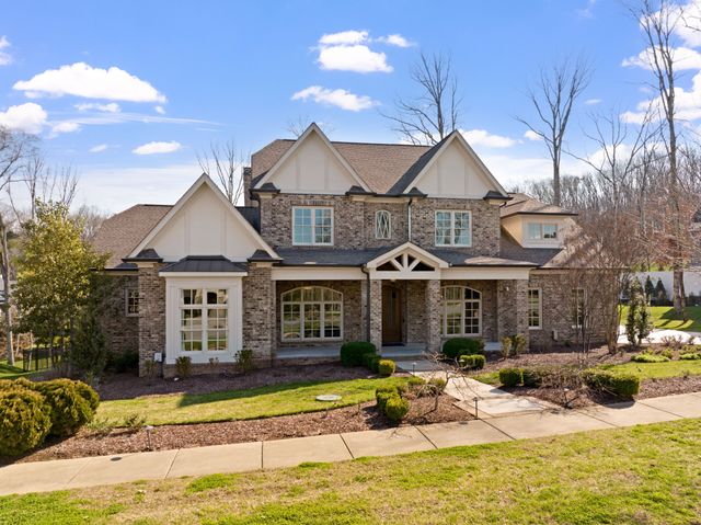 8472 Heirloom Blvd, College Grove, TN 37046