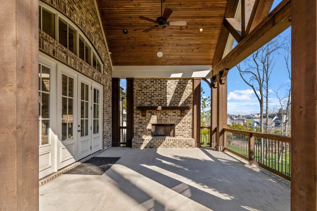 8472 Heirloom Blvd, College Grove, TN 37046