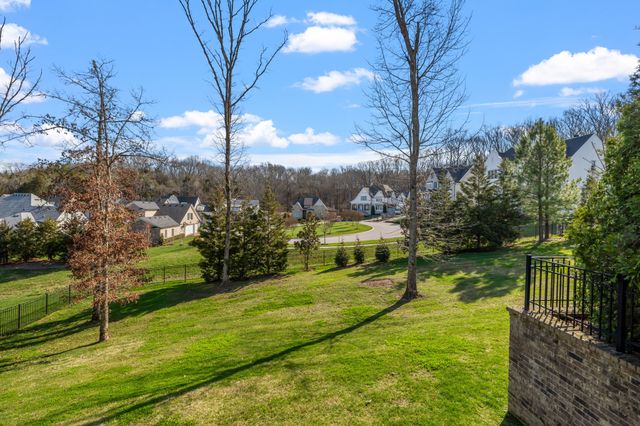 8472 Heirloom Blvd, College Grove, TN 37046