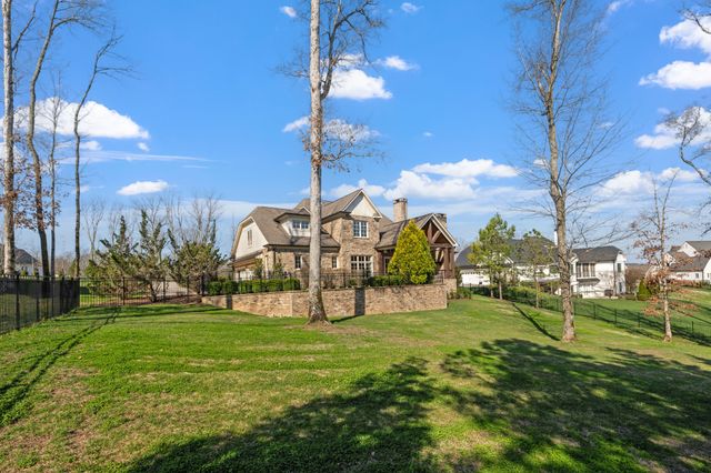 8472 Heirloom Blvd, College Grove, TN 37046