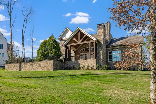8472 Heirloom Blvd, College Grove, TN 37046