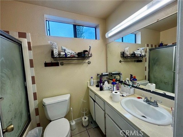 14924 Nordhoff 3, North Hills (los Angeles), CA 91343