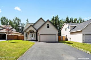 2330 Heatherbrook Circle, Anchorage, AK 99504